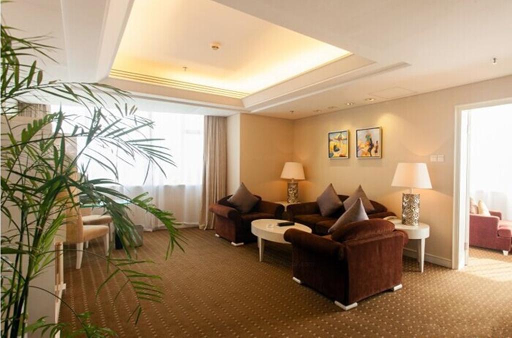 Tienyow Grand Hotel Haikou  Δωμάτιο φωτογραφία